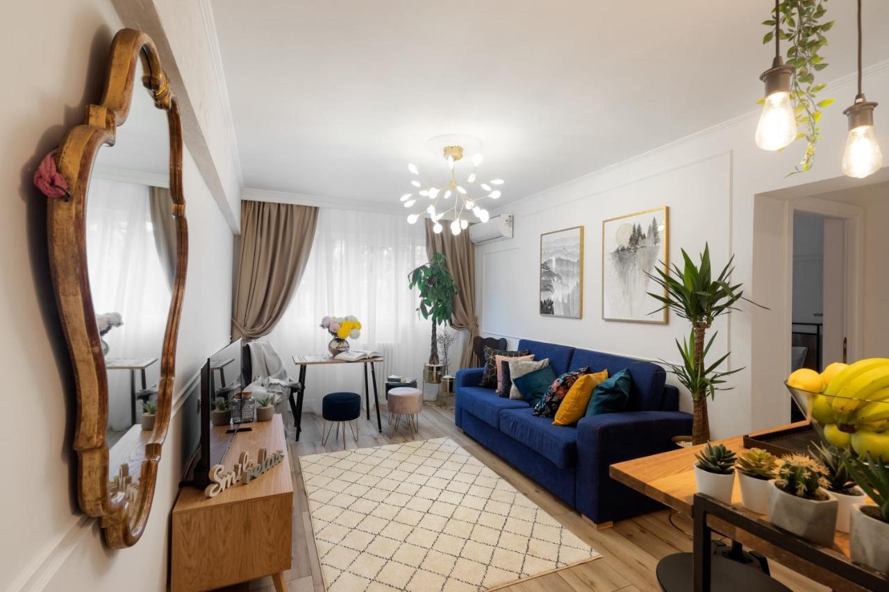 Eclectic 3 Bedroom Calea Victoriei By Urbanesq Boekarest Buitenkant foto